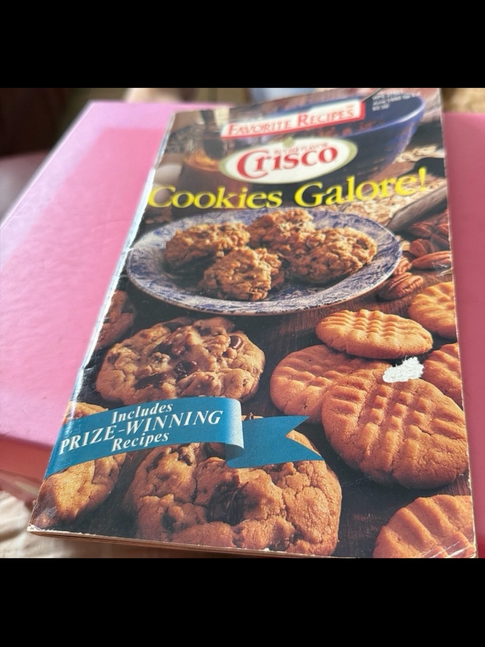 Cisco Cookies Galore Cookbook - Pink and Brown Cover